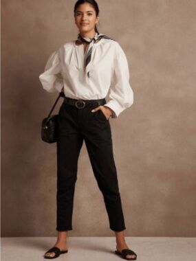 Banana Republic Girlfriend Authentic Chino Pants